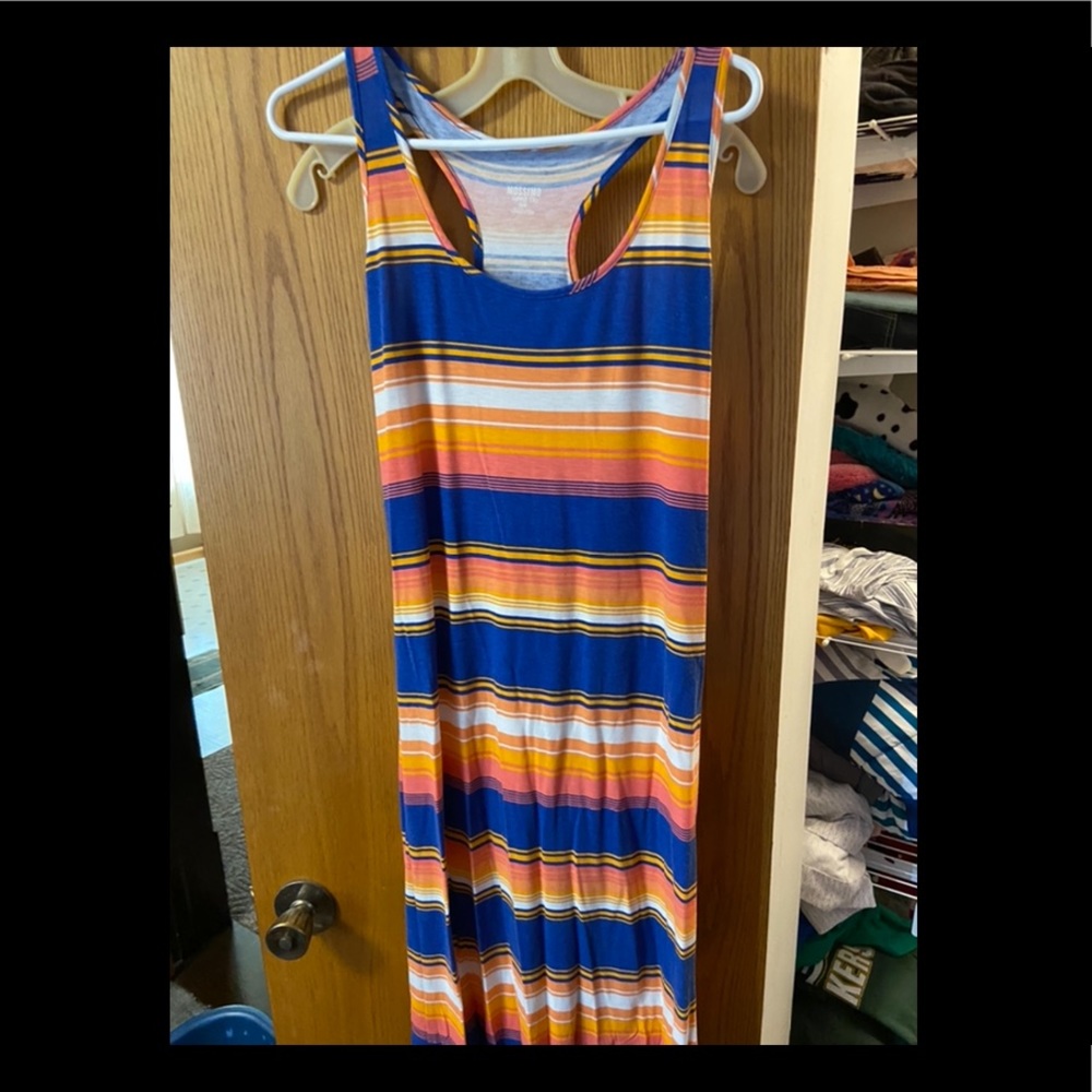 Mossimo supply maxi dress! Worn once, size M